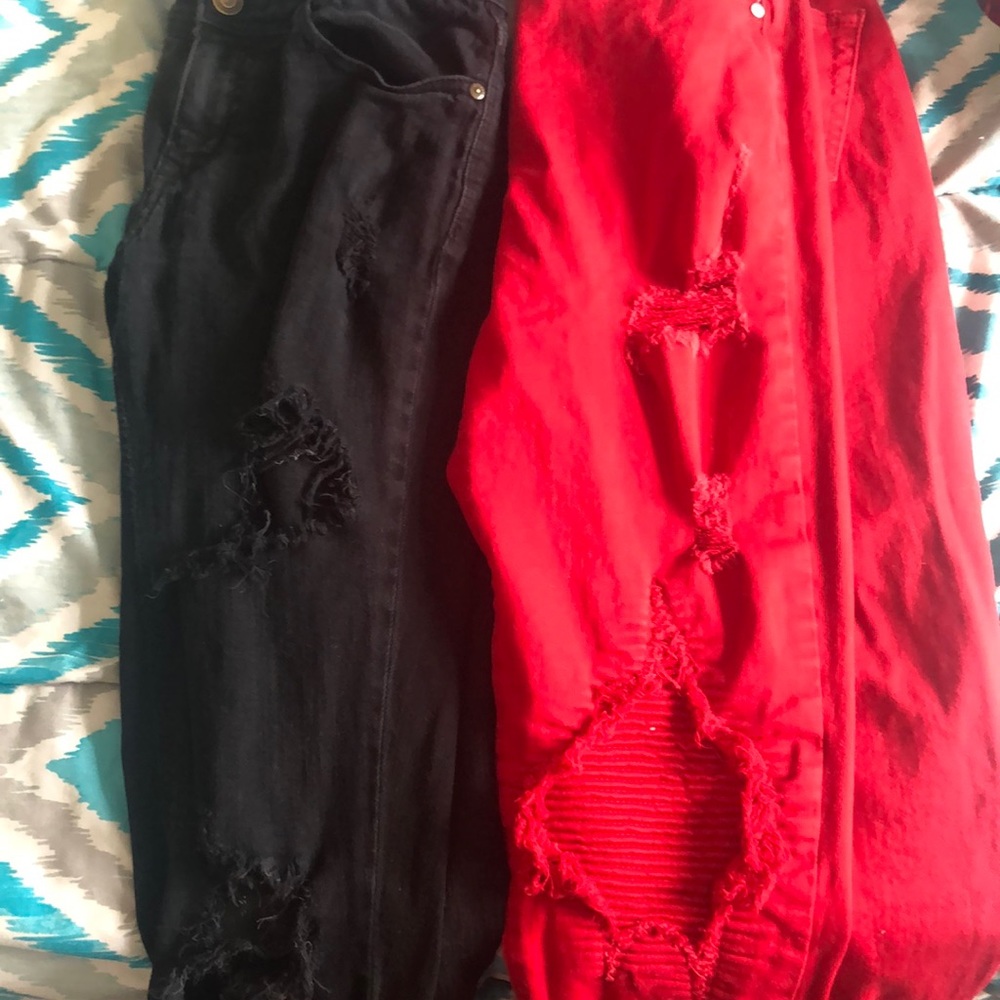Black /red ripped skinny jeans